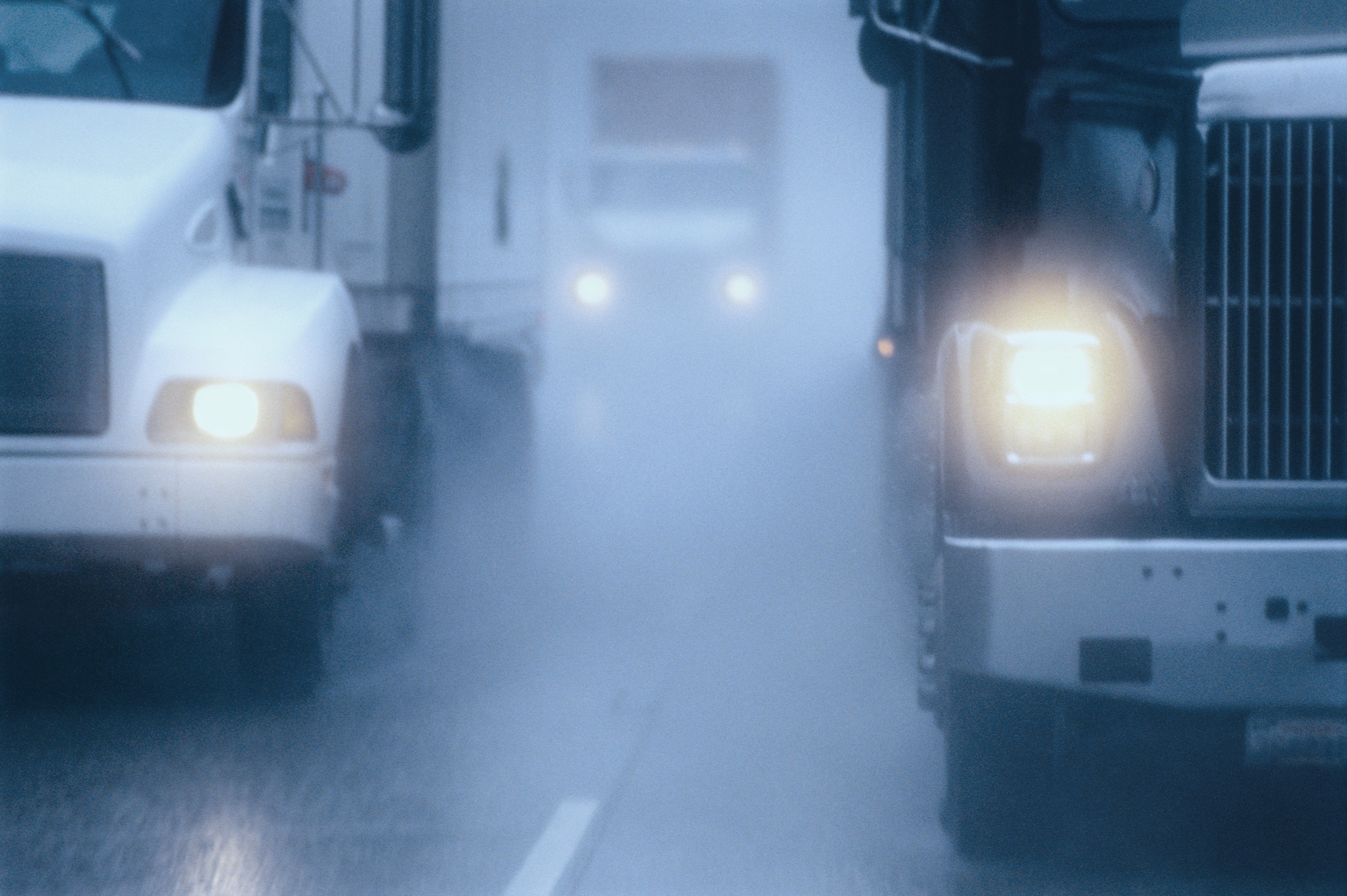 When to turn on the fog lamps in the truck?